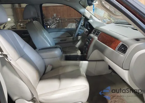 2009 Chevrolet Silverado 1500 Ltz from USA, damaged, VIN 3GCEK33349G228440